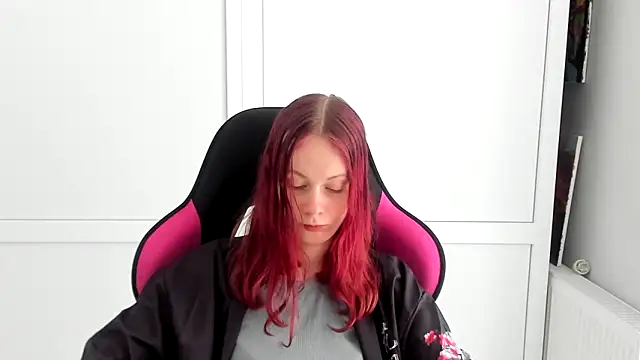 Snapshot of Skylar_spring chatting on June 9, 6:14 am Skylar spring online show from June 9, 6:14 am
