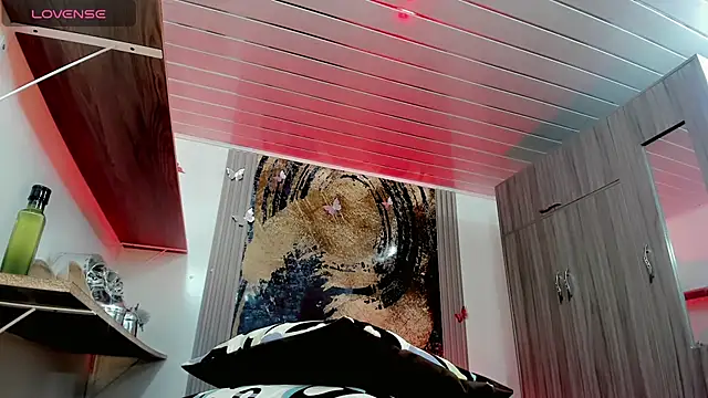 lisa armas online show from July 9, 3:54 am