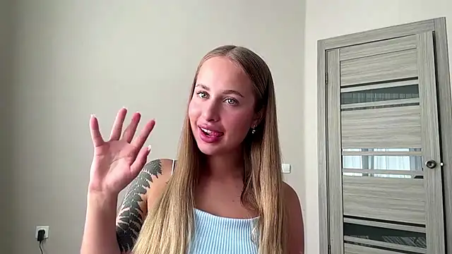 AliceIris online show from June 15, 12:18 pm