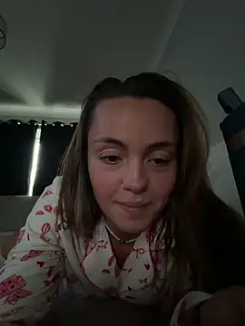 Snapshot of Lucysaphire chatting on June 11, 7:12 pm Lucysaphire online show from June 11, 7:12 pm
