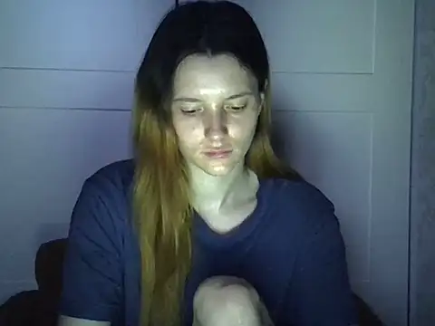 Snapshot of KatteLightX chatting on June 17, 1:19 am KatteLightX online show from June 17, 1:19 am