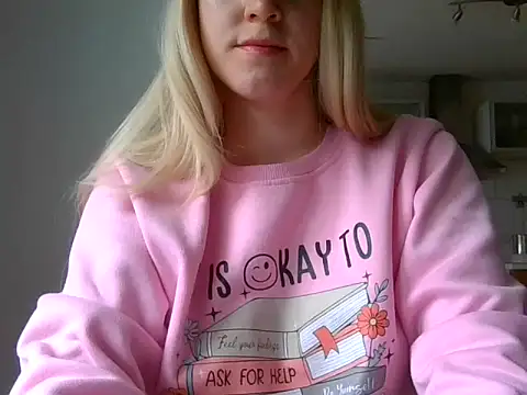 xyviviana online show from June 7, 11:58 am