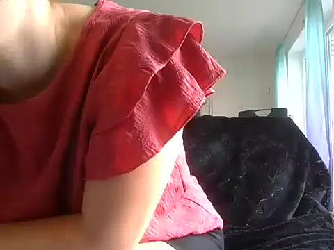 xyviviana online show from July 3, 7:48 am