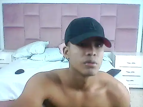 david-sala online show from June 17, 1:56 pm