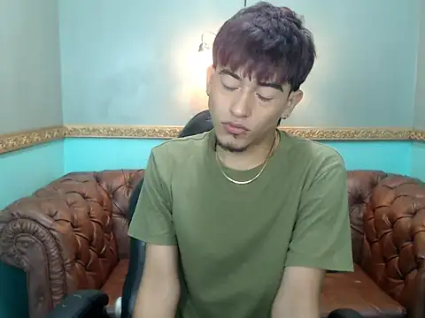 TheHotSaulito online show from June 17, 9:27 pm