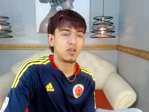 TheHotSaulito online show from June 18, 7:40 pm