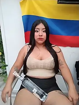 Snapshot of Amber_Herrera chatting on June 13, 1:09 pm Amber Herrera online show from June 13, 1:09 pm