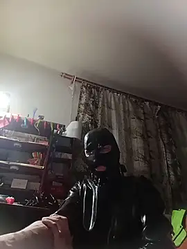 Snapshot of RubberFetischem chatting on March 22, 12:03 am RubberFetischem online show from March 22, 12:03 am