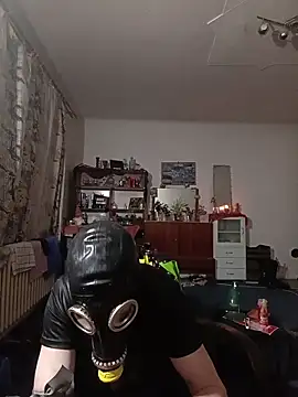 Snapshot of RubberFetischem chatting on March 30, 4:02 am RubberFetischem online show from March 30, 4:02 am