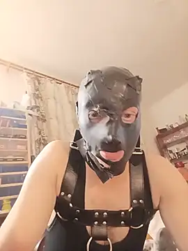 Snapshot of RubberFetischem chatting on August 4, 12:58 am RubberFetischem online show from August 4, 12:58 am
