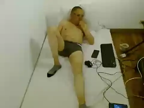 Snapshot of Alejo_cum42 chatting on June 8, 11:49 pm Alejo cum42 online show from June 8, 11:49 pm