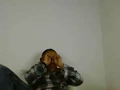Snapshot of Alejo_cum42 chatting on June 11, 1:49 am Alejo cum42 online show from June 11, 1:49 am