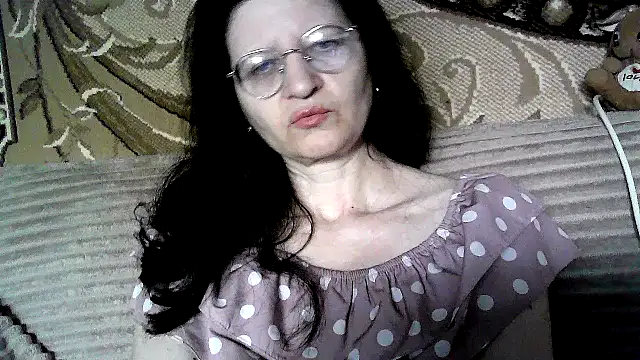 Snapshot of Dear_Annet chatting on June 11, 10:02 am Dear Annet online show from June 11, 10:02 am