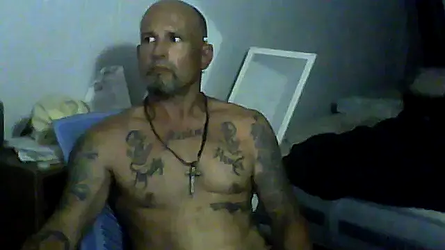 Snapshot of SlickDickyadown chatting on June 9, 4:02 am SlickDickyadown online show from June 9, 4:02 am
