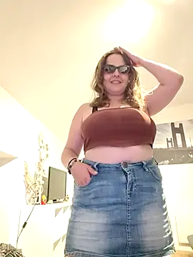 Snapshot of Minette_ chatting on June 7, 2:48 am Minette online show from June 7, 2:48 am