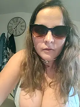 Snapshot of Minette_ chatting on June 13, 4:38 pm Minette online show from June 13, 4:38 pm