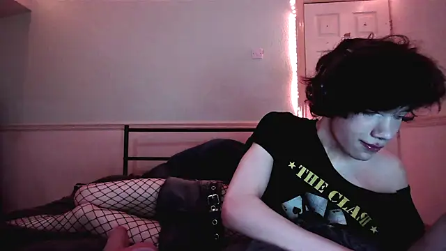 Straything online show from July 10, 12:37 am