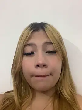 zury cute1 online show from June 11, 3:48 am