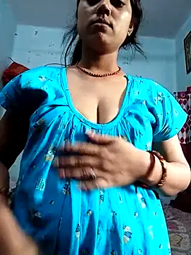 Snapshot of Hoty-sona chatting on June 7, 5:11 am Hoty-sona online show from June 7, 5:11 am