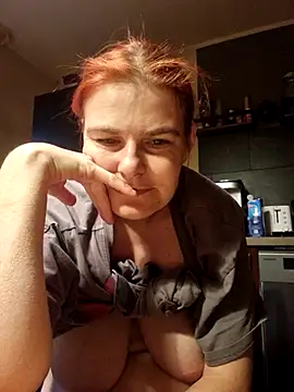 GoldenWifee online show from July 24, 3:48 am