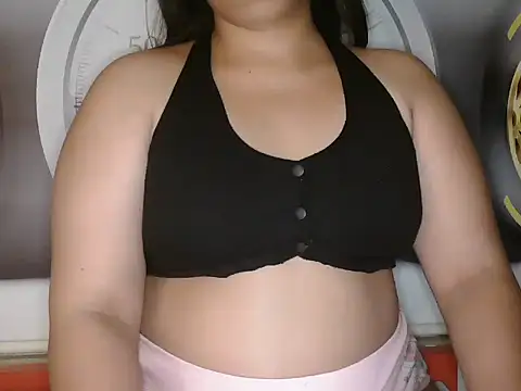 sexy shanaya  online show from June 13, 9:02 pm