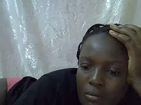 Snapshot of Hot-Zelinda chatting on July 10, 4:50 am Hot-Zelinda online show from July 10, 4:50 am