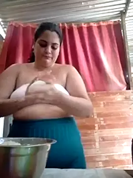 Snapshot of jhoaniita chatting on July 20, 3:47 pm jhoaniita online show from July 20, 3:47 pm