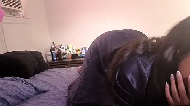 Prettywettkittycc online show from July 16, 7:20 pm