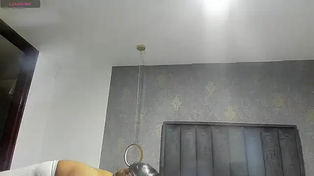 Snapshot of Isabella_Rossy chatting on June 12, 12:15 pm Isabella Rossy online show from June 12, 12:15 pm