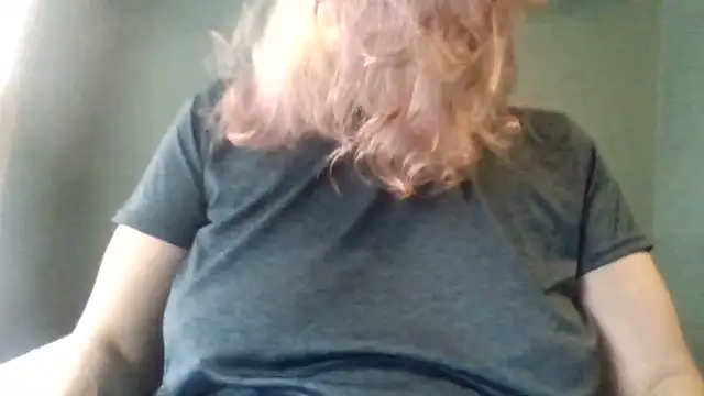 Snapshot of snack05 chatting on June 22, 7:11 pm snack05 online show from June 22, 7:11 pm