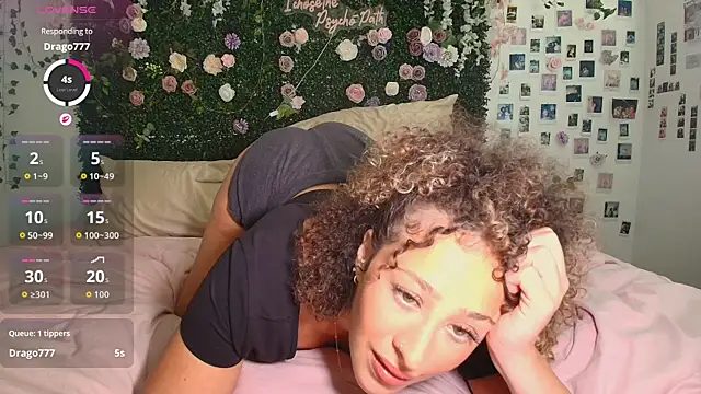 LyraCovee online show from July 23, 2:09 am