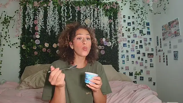 LyraCovee online show from July 24, 12:19 am