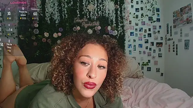 LyraCovee online show from July 27, 12:28 am