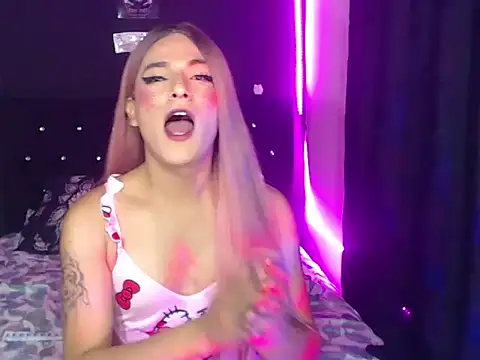 madame kitty online show from June 10, 11:35 pm