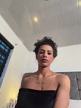 LiaDuquette online show from June 17, 11:01 am