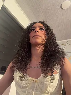 LiaDuquette online show from July 9, 5:33 am