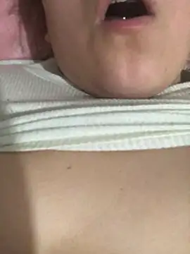 alexaparedes01 online show from July 25, 9:56 pm