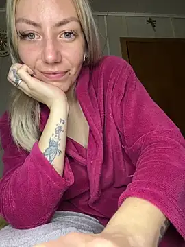 Snapshot of Alana_sc chatting on June 12, 10:58 am Alana sc online show from June 12, 10:58 am