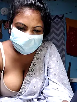Mis-maya online show from June 17, 7:04 pm