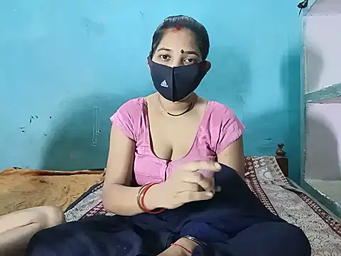 Snapshot of Cute_kirti777 chatting on June 14, 5:59 pm Cute kirti777 online show from June 14, 5:59 pm