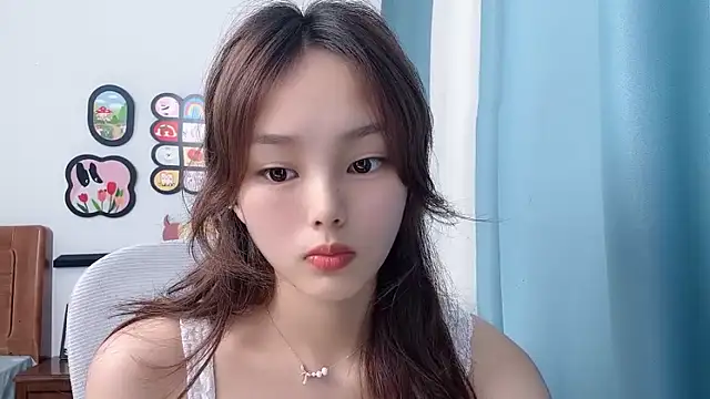 Snapshot of pingping78 chatting on June 14, 2:35 am pingping78 online show from June 14, 2:35 am