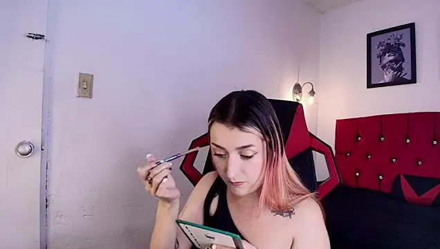 Snapshot of _roxysweet chatting on June 10, 1:10 pm roxysweet online show from June 10, 1:10 pm