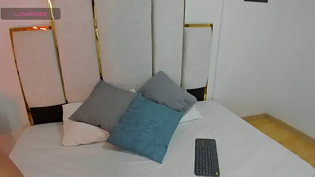 LiamBastien online show from June 19, 3:44 am