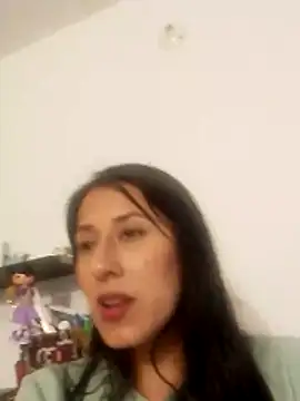 Snapshot of ELY_FE_ chatting on June 12, 3:16 am ELY FE online show from June 12, 3:16 am