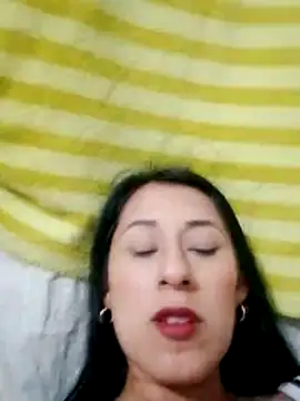 Snapshot of ELY_FE_ chatting on June 15, 3:20 am ELY FE online show from June 15, 3:20 am