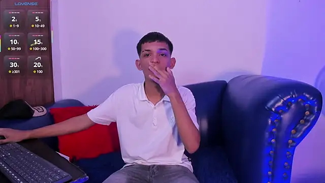littlecum18 online show from July 12, 3:19 am