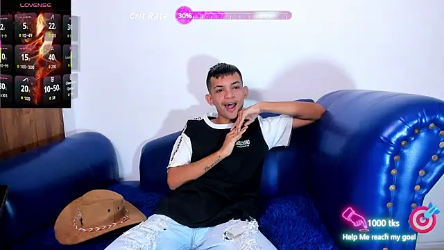 littlecum18 online show from August 3, 2:00 pm