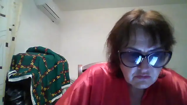 ErikaXShine online show from June 26, 8:13 pm