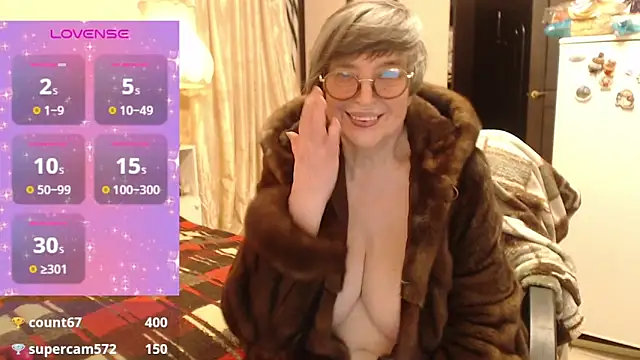 Sharon Amore online show from December 21, 7:54 pm