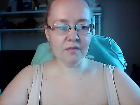 Viola27 online show from June 29, 2:17 pm